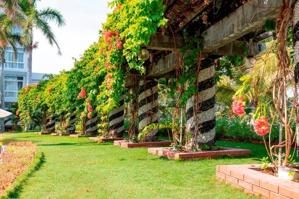 Saigon - Ninh Chu Hotel & Resort Phan Rang Exterior photo